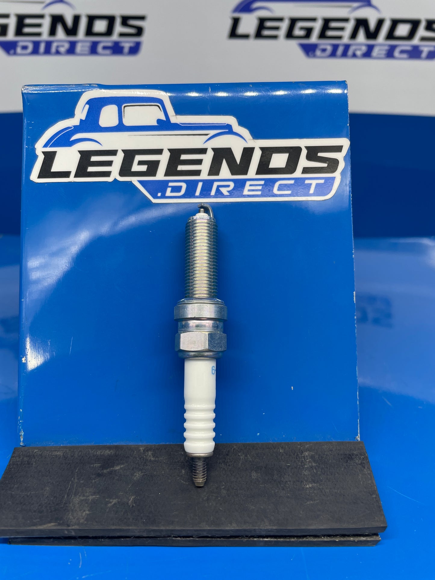 NGK MT-09 SPARK PLUG (LMAR9A-9)